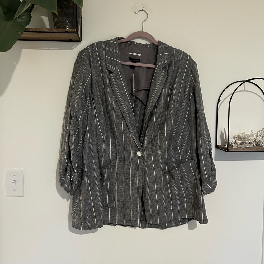 NWT Lane Bryant Linen Blend The Bryant Blazer Gray White Pin Stripe Plus Size 26